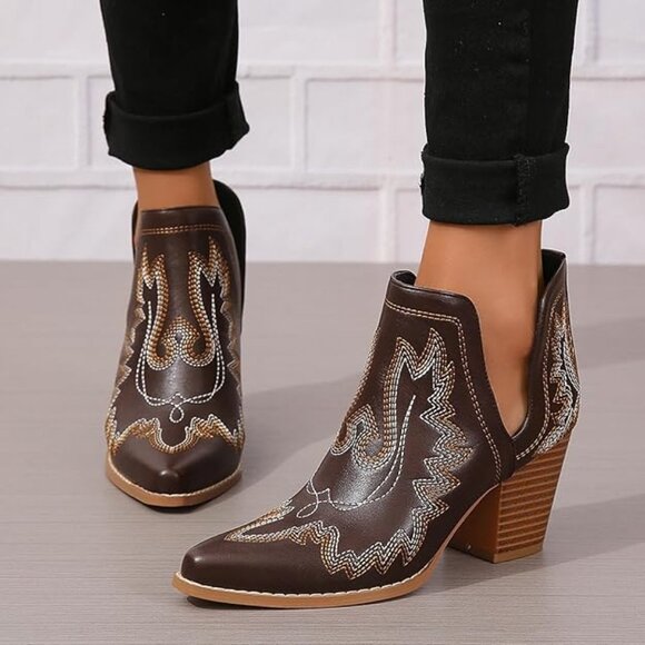 Women Cowgirl Ankle Western Embroidered Stitched Pointed Toe Cutout Chunky Heels - Picture 1 of 4